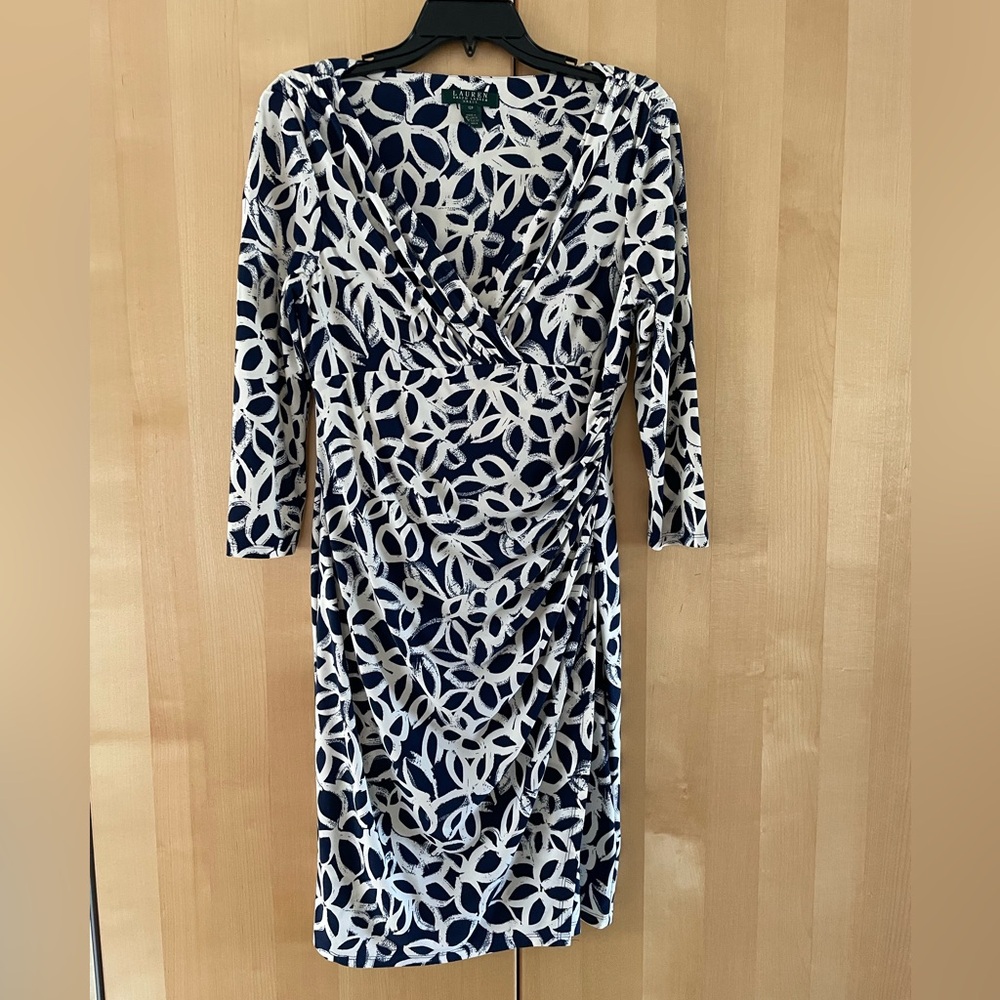 Elegant Navy and White Patterned Dress